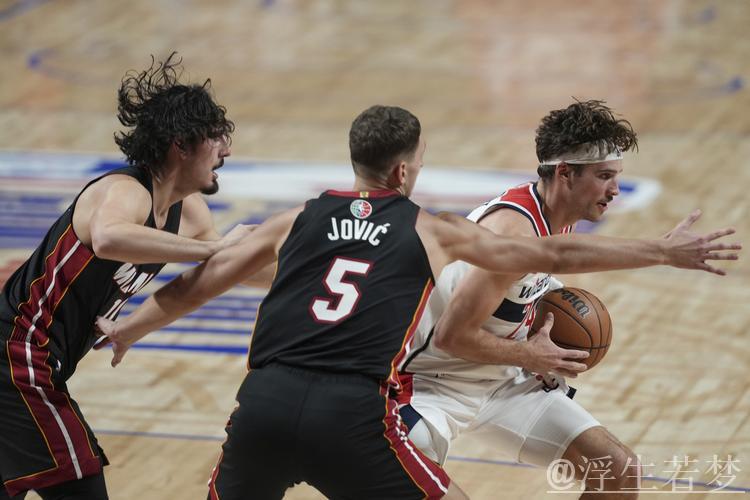 普尔35分难救主 阿德巴约率热火客场狂胜奇才 普尔35分难救主 阿德巴约率热火客场狂胜奇才